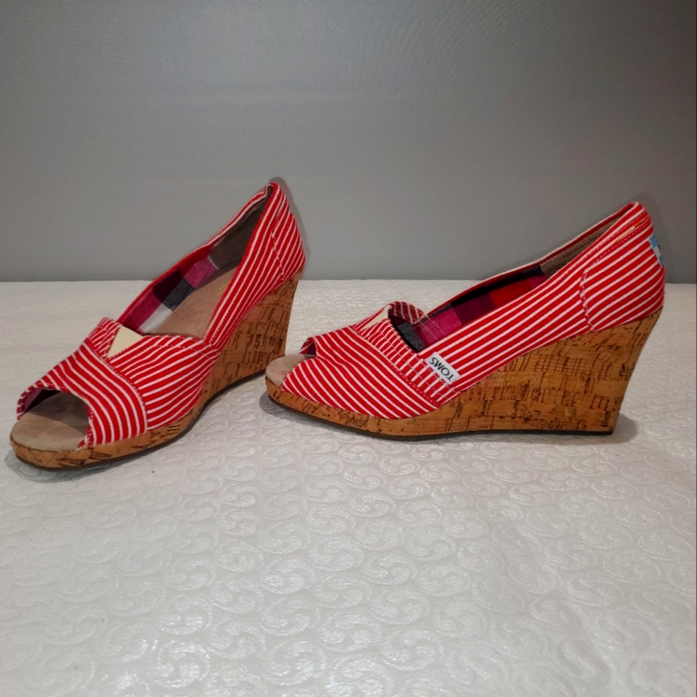Ladies TOMS Peep Toe Red Striped Wedge